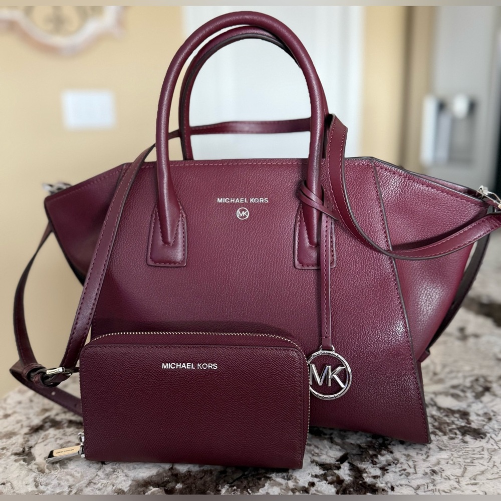 Michael Kors Avril Large Satchel & Matching Jet Set Phone Wallet